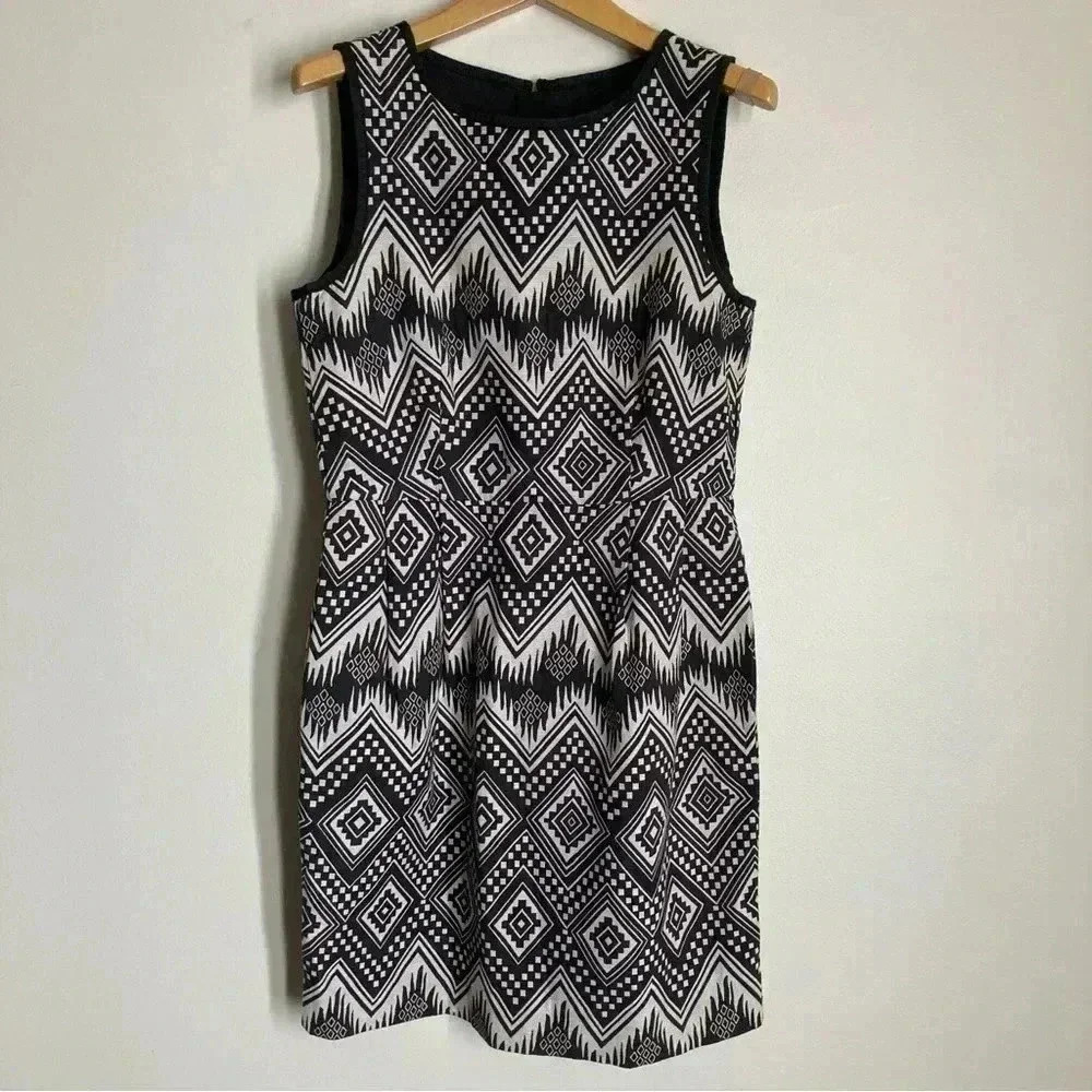 J. Crew Size 4 Geometric Shift Dress in Black and White